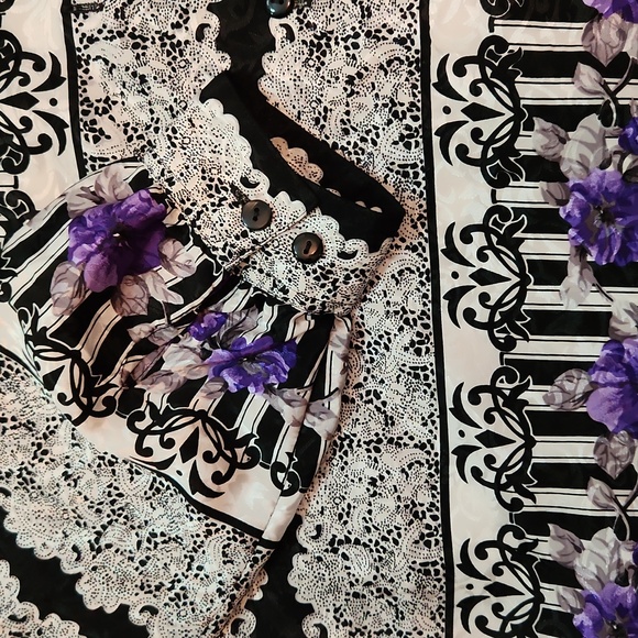 Vintage  black, purple and white multi print blouse - Picture 2 of 8